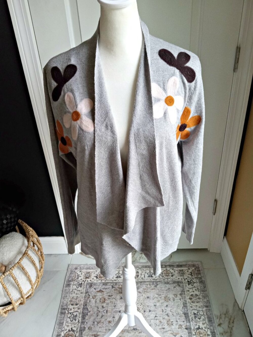 NEW! Aaeda YARN FLOWERS OPEN WATERFALL CARDIGAN